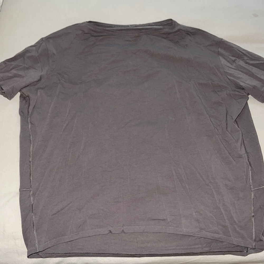 LILULEMON TEE